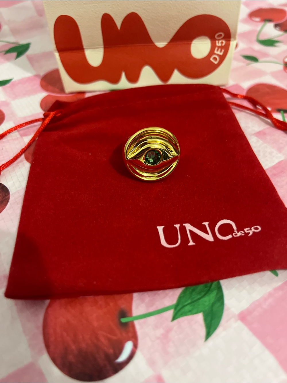 UNOde50 Gold Ring with Green Stone
